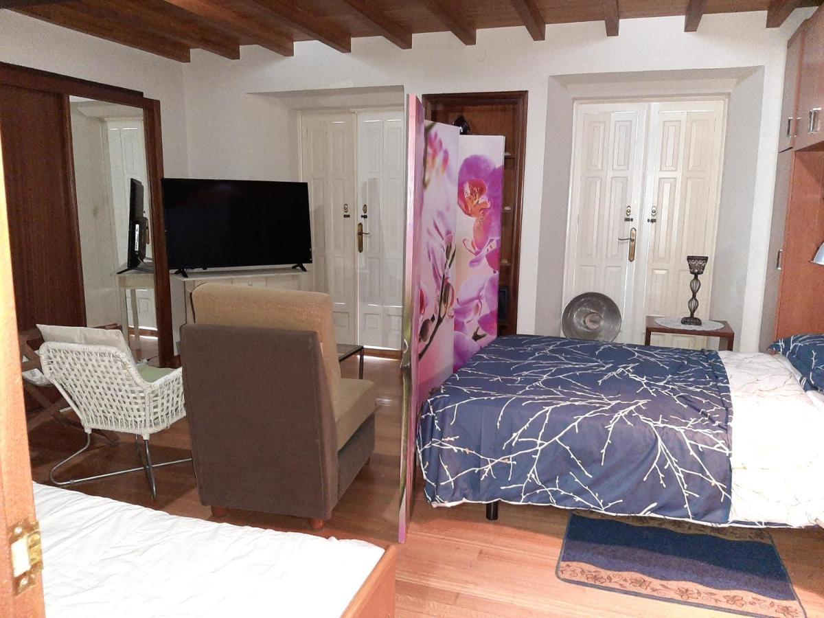 Alquiler De Apartamento En El Centro De Viveiro Exterior photo
